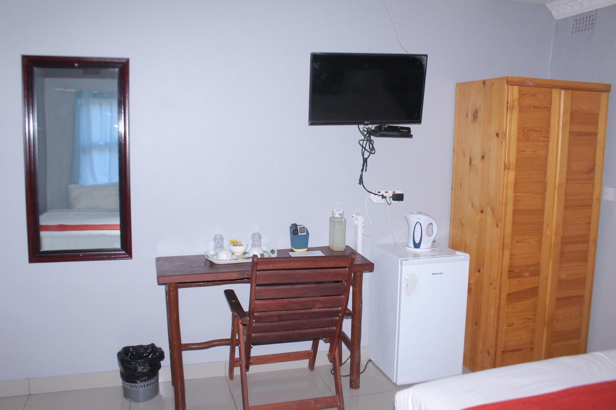 Global Guest House Kasane Exteriör bild