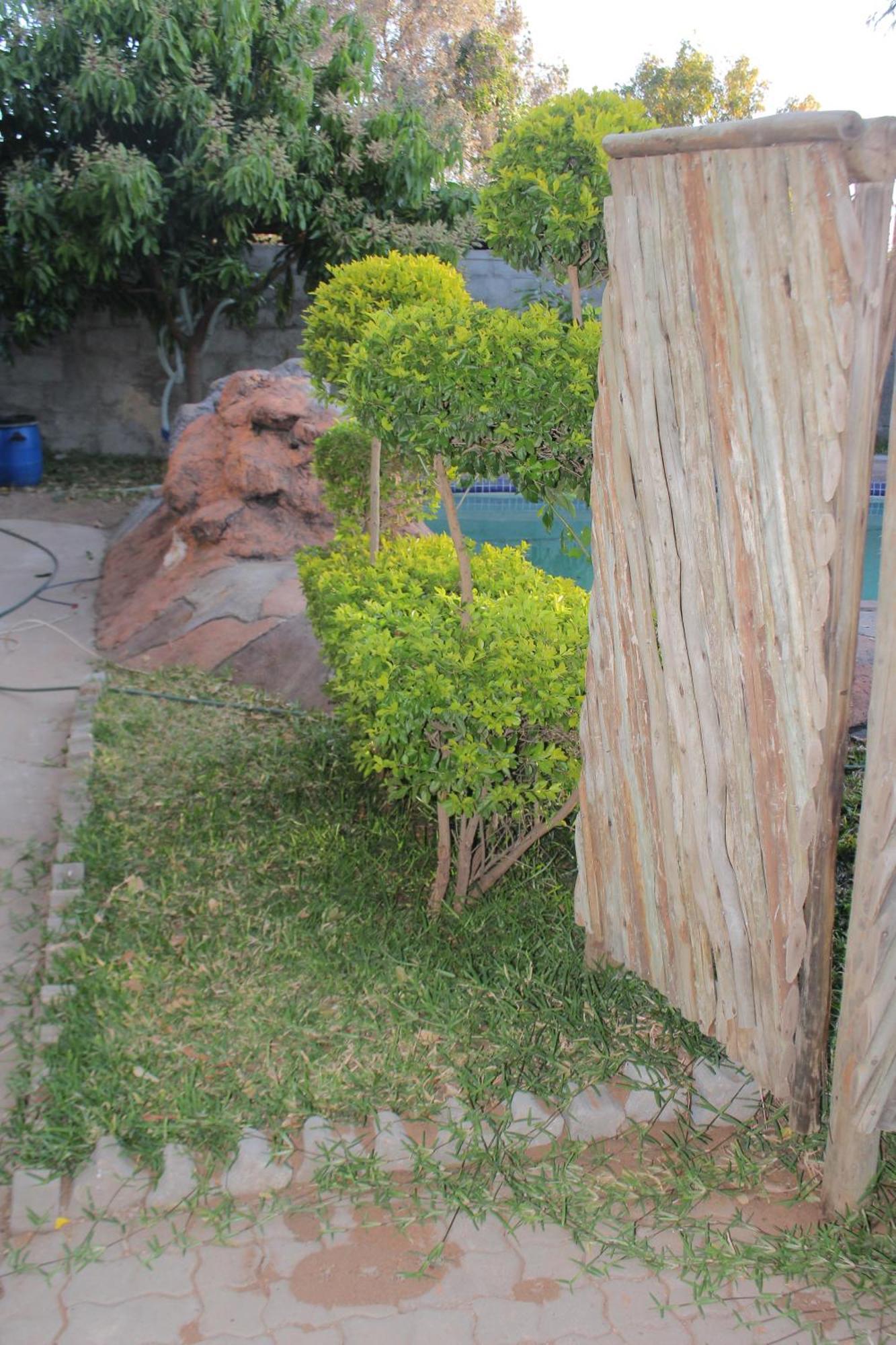 Global Guest House Kasane Exteriör bild